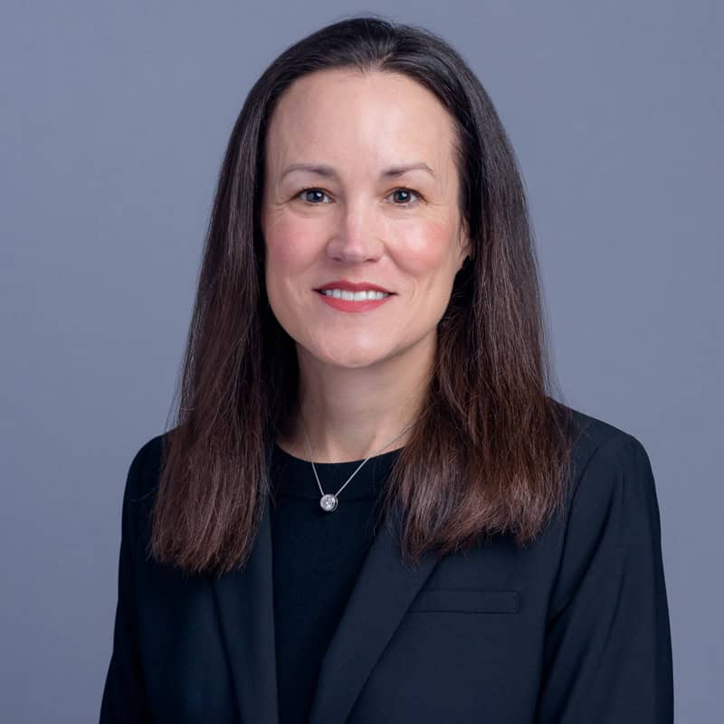 Dawn Russell headshot